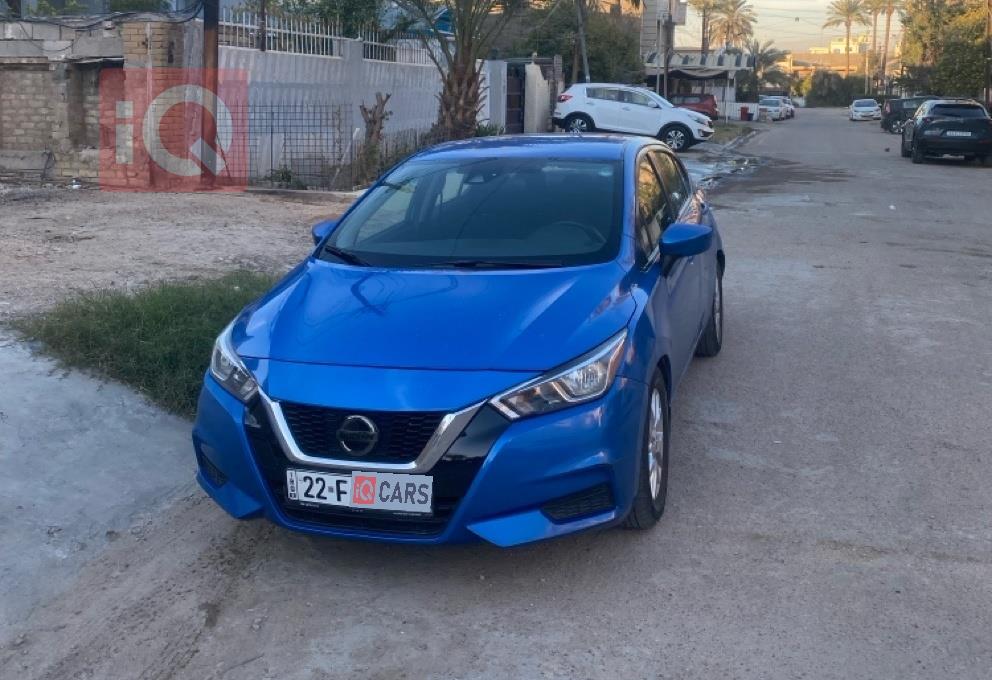 نيسان فيرسا